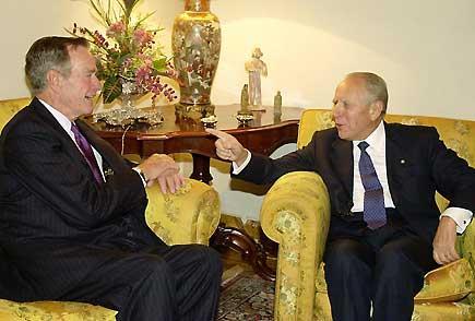 Il Presidente Ciampi durante i colloqui con l'ex Presidente degli Stati Uniti George Bush