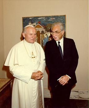 Il Presidente della Repubblica Francesco Cossiga con Sua Santità Giovanni Paolo II