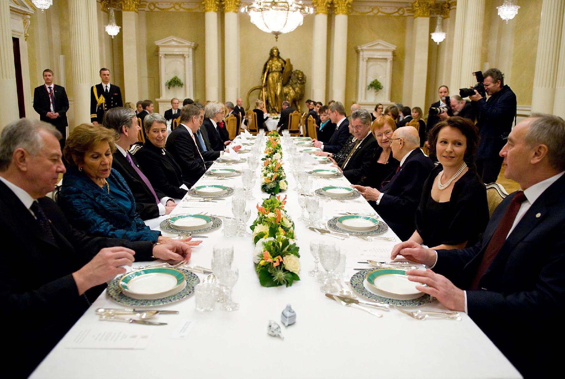 Il Presidente Giorgio Napolitano nel corso del Pranzo di Stato offerto dal Presidente della Repubblica di Finlandia Tarja Halonen