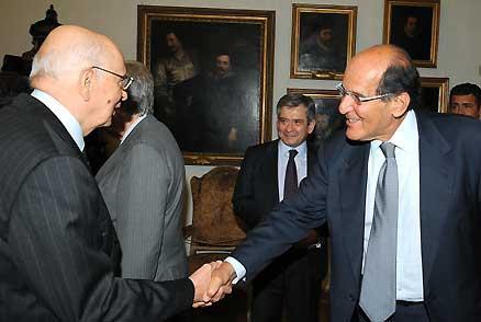 Il Presidente Giorgio Napolitano, con il Dott. Riccardo Perissich autore del volume &quot;L'Unione Europea. Una storia non ufficiale&quot; poco prima della cerimonia di presentazione del libro