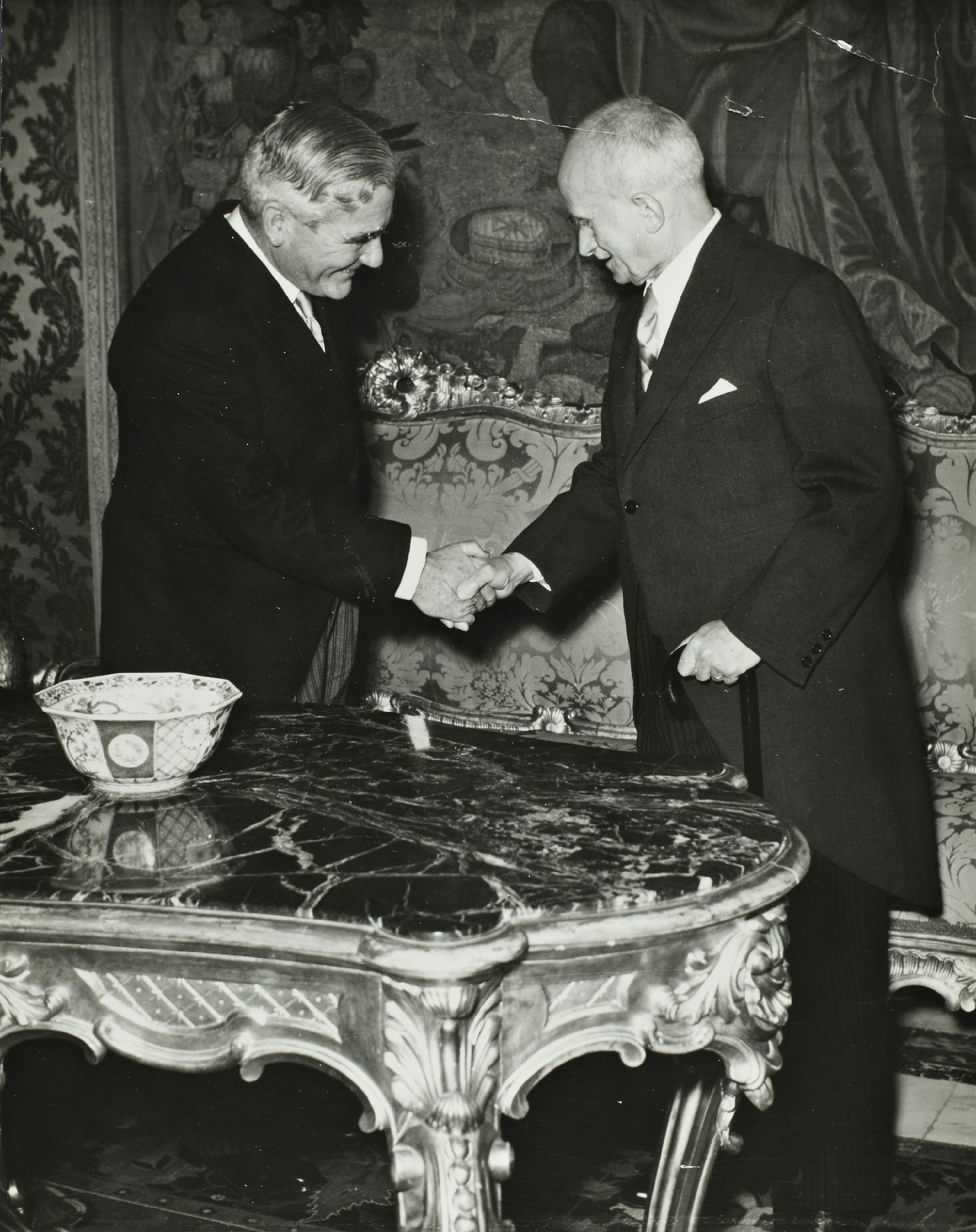 Presentazione delle lettere credenziali da parte dell'ambasciatore d'Australia Dominic Paul MC Guire