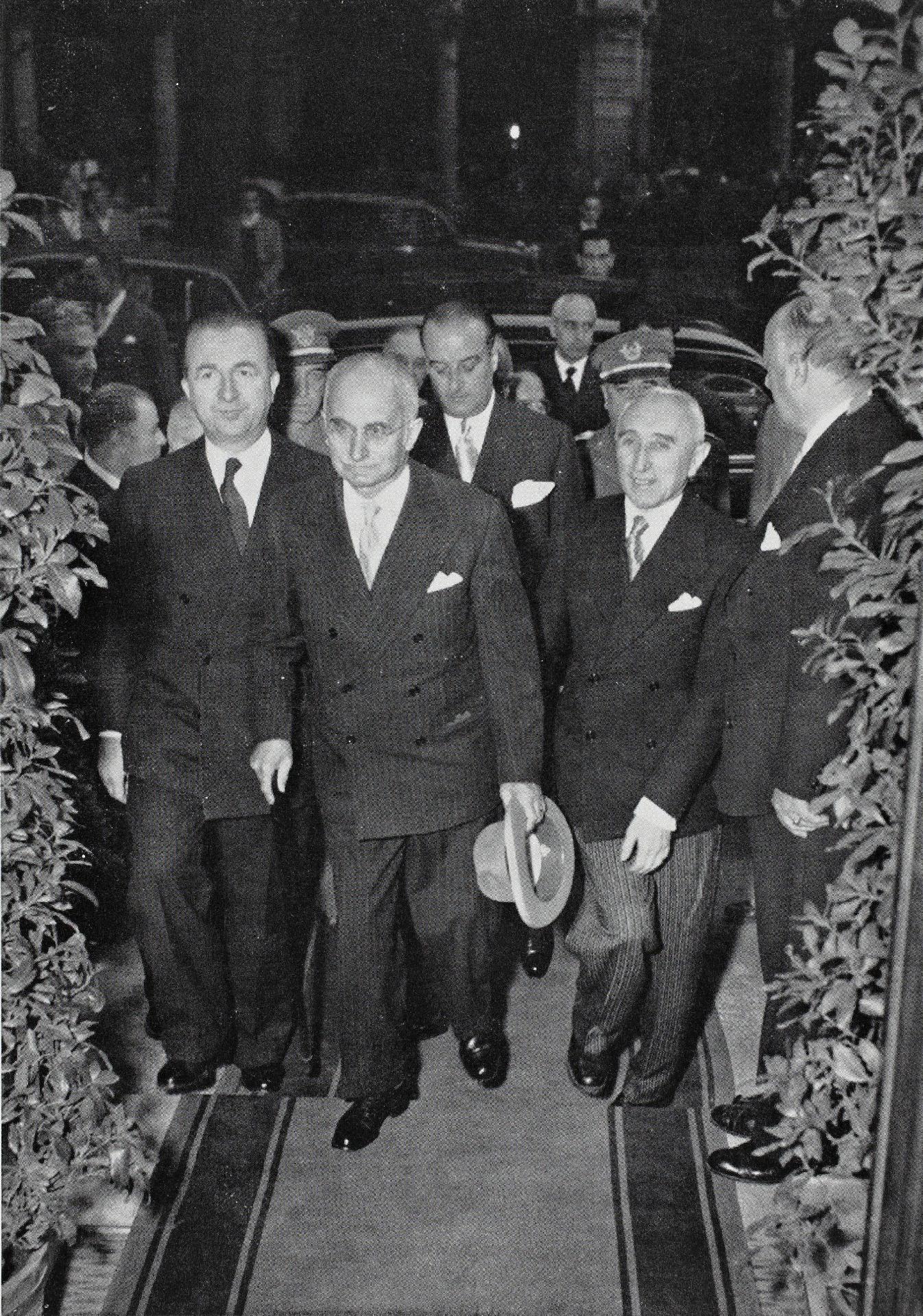 Il Presidente della Repubblica Luigi Einaudi con Paolo Ricaldone e Giuseppe Pella