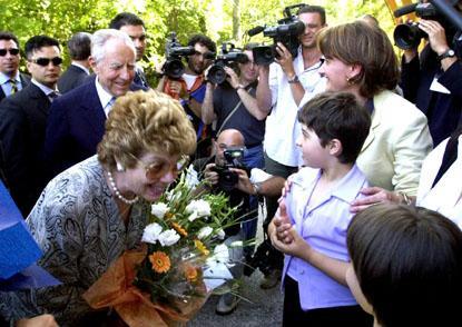 Il Presidente della Repubblica e la Signora Ciampi al loro arrivo a Serravalle di Chienti