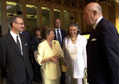 La signora Franca Pilla Ciampi ,accompagnata dall'Amministratore Delegato dell'Agenzia per la Moda Mauro Miccio, dalla stilista Laura Biagiotti e dal Presidente della Camera della Moda italiana Mario Boselli, all'inaugurazione della Sala Media per la comunicazione on-line della moda
