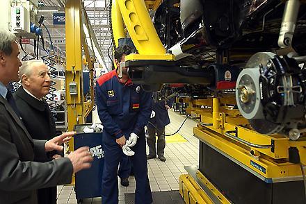 Il Presidente Ciampi durante la visita agli impianti produttivi della Maserati