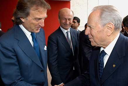 Il Presidente Ciampi accolto dal Presidente della Confindustria Luca Cordero di Montezemolo e dal Presidente dell'ABI Maurizio Sella, al suo arrivo al Seminario imprenditoriale di Confindustria e ICE "Italy and India Business Forum"