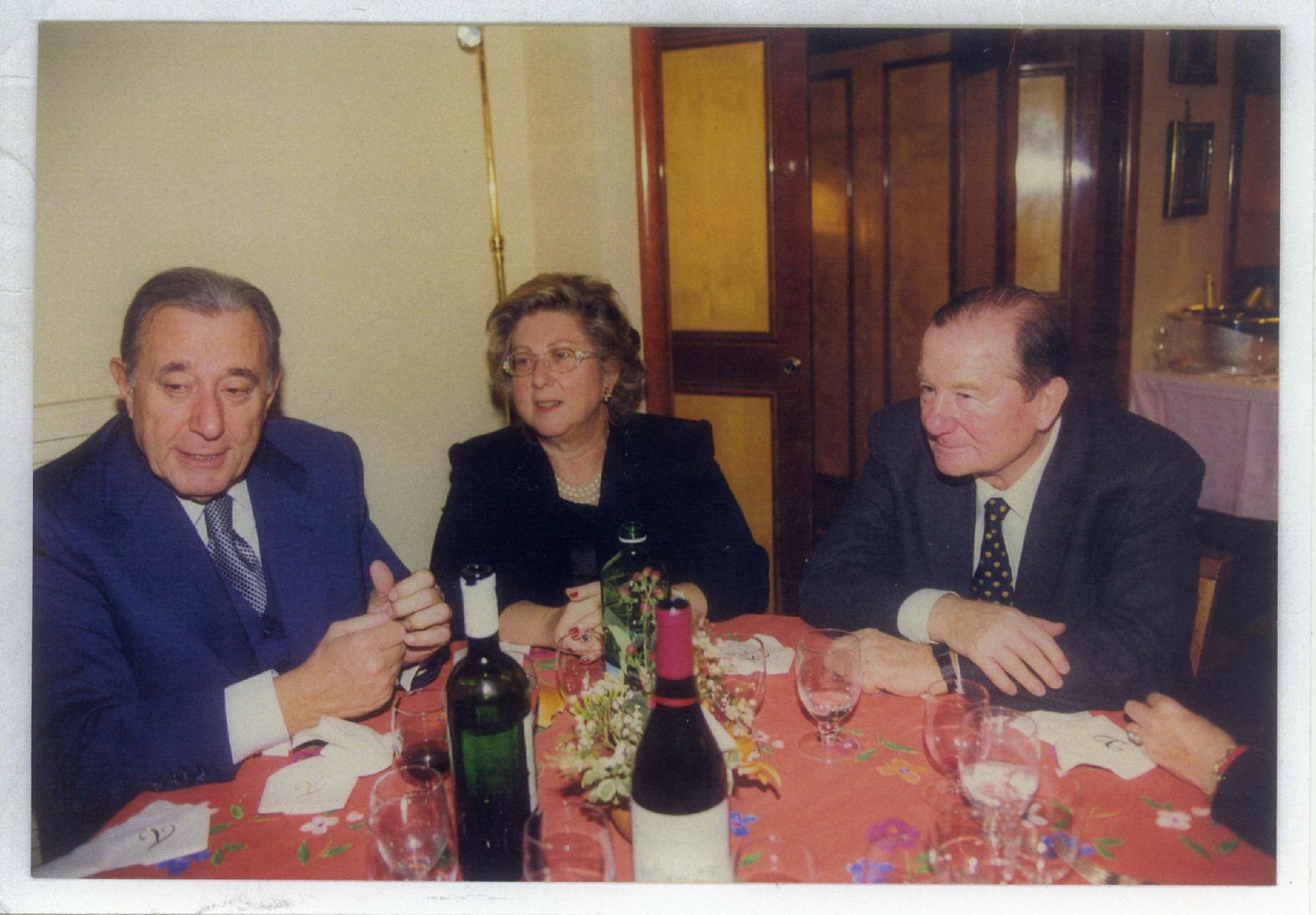Gianni Bisiach a pranzo a Roma nel 1990 con Biagio Agnes e la moglie Rosa Valentinetti