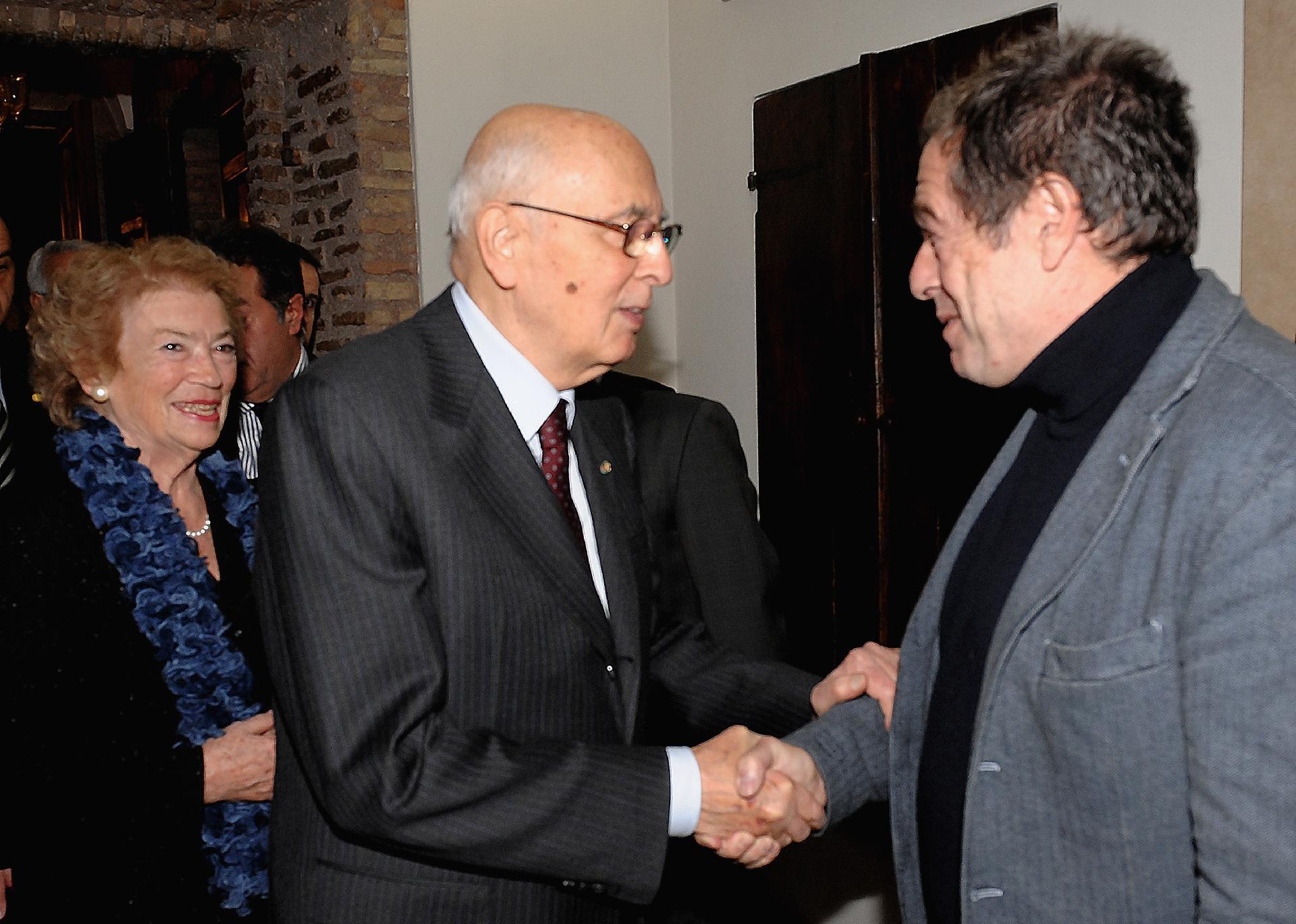 Il Presidente Giorgio Napolitano con la moglie Clio e Giovanni Minoli curatore del documentario sulla Comunità di Sant'Egidio.