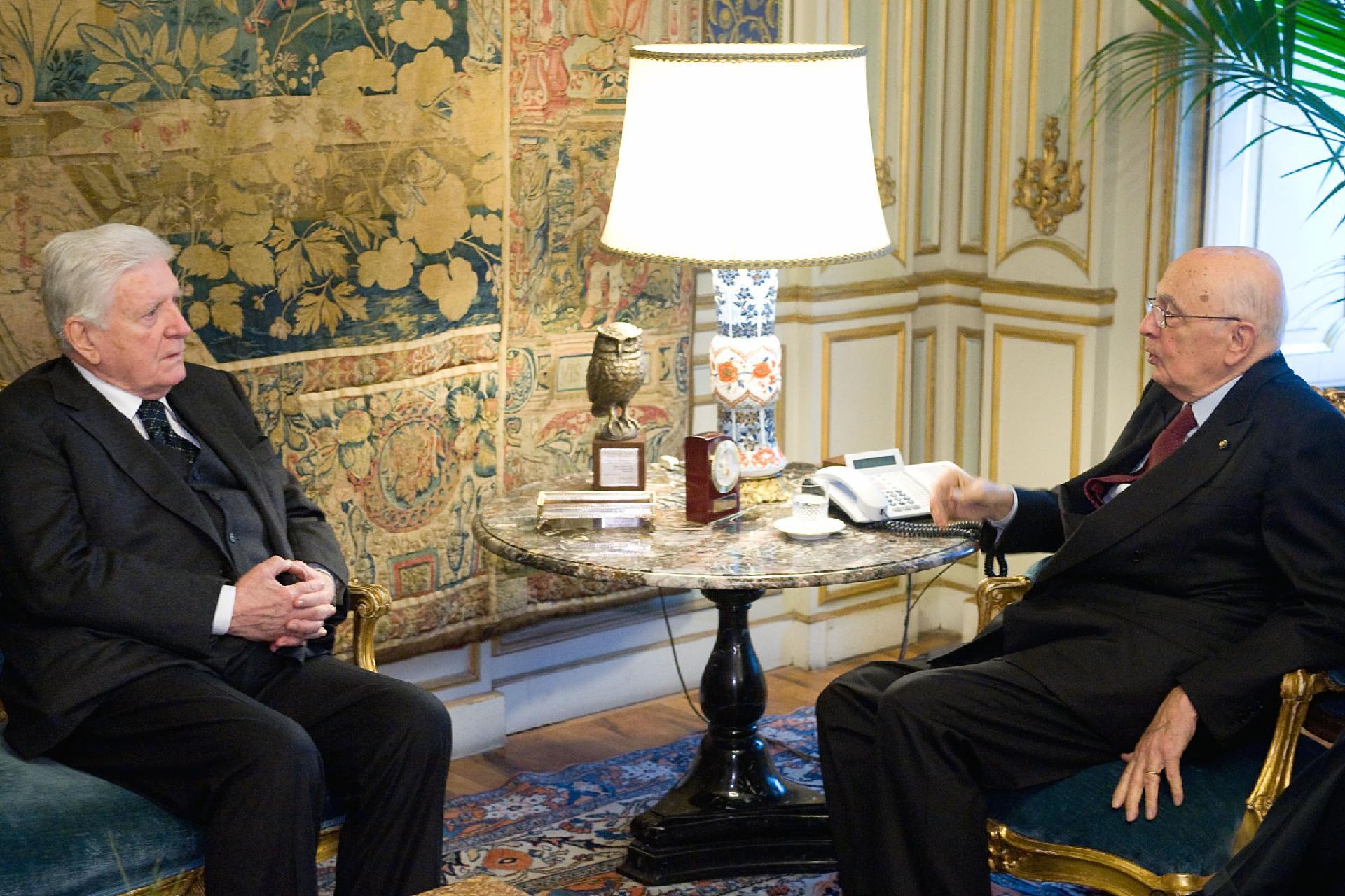 Il Presidente Giorgio Napolitano nel corso dei colloqui con Sergio Zavoli, Presidente della Commissione parlamentare per l'indirizzo generale e la vigilanza dei servizi radiotelevisivi