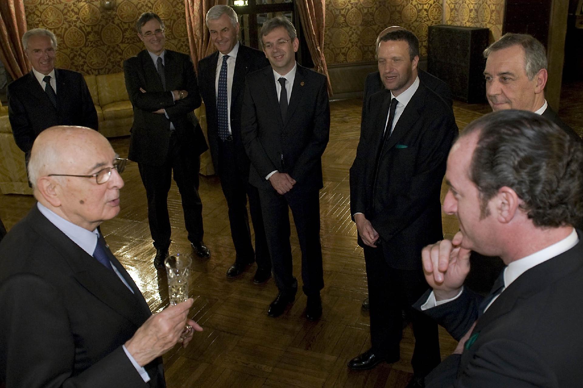 l Presidente Giorgio Napolitano in Prefettura con il Presidente della Regione Veneto Luca Zaia e alcuni rappresentanti delle Istituzioni e del mondo economico della città