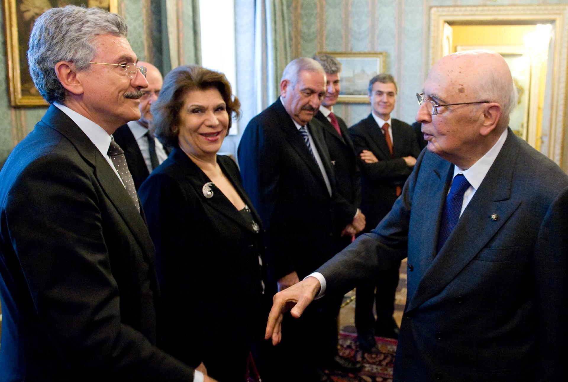 Il Presidente Giorgio Napolitano con Massimo D'Alema, l'Ambasciatore di Giordania, Principessa Wijdam Al Ashemi e il Presidente uscente dell'Assemblea parlamentare euro mediterranea, Abdul Al-Majali, in occasione dell'incontro con una delegazione del Centro Meseuro - Centro di Fondazioni per l'Europa del Mediterraneo