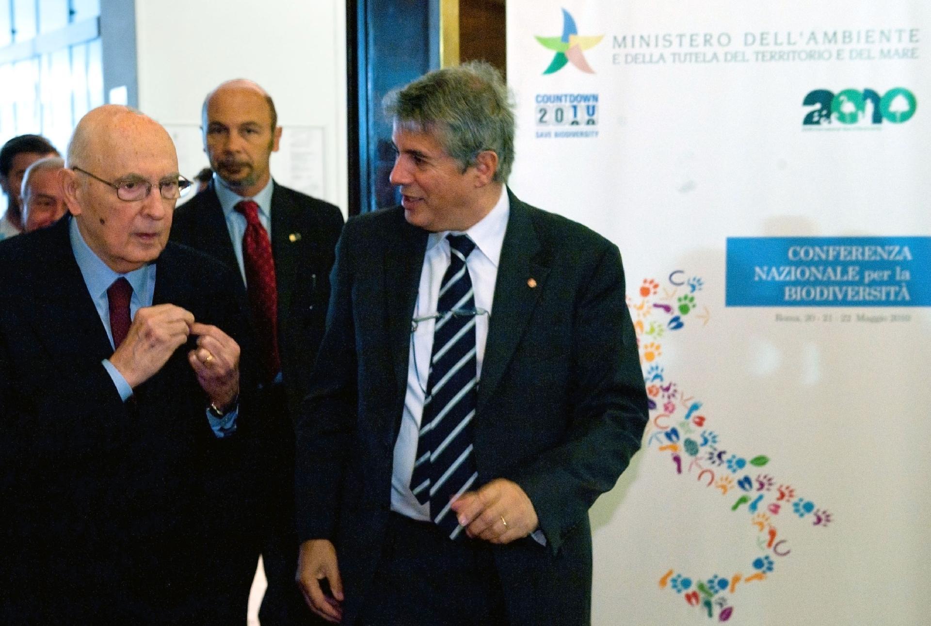 Il Presidente Giorgio Napolitano con il Rettore dell'Università degli Studi "La Sapienza" Luigi Frati, in occasione dell'intervento alla celebrazione della Giornata Internazionale della Biodiversità
