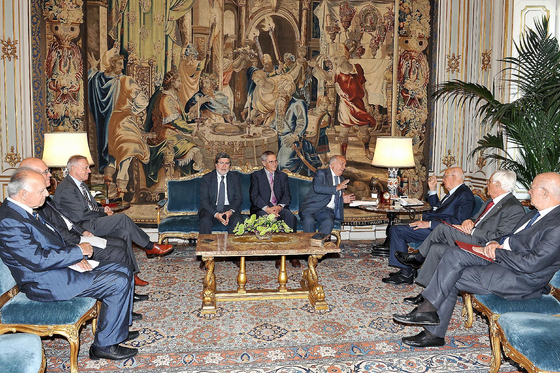 Il Presidente Giorgio Napolitano nel corso dell'incontro con l'Associazione degli ex Parlamentari della Repubblica