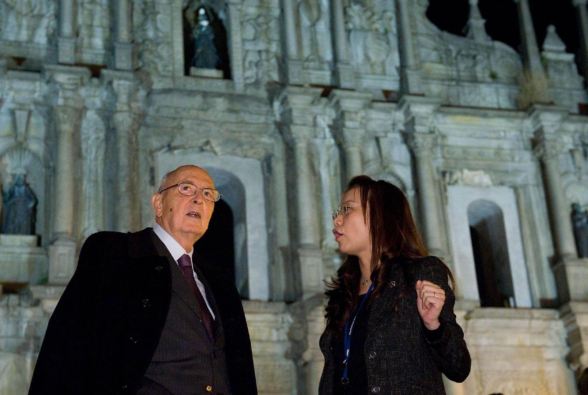 Il Presidente Giorgio Napolitano visita la Chiesa di San Paolo, nel centro storico di Macao