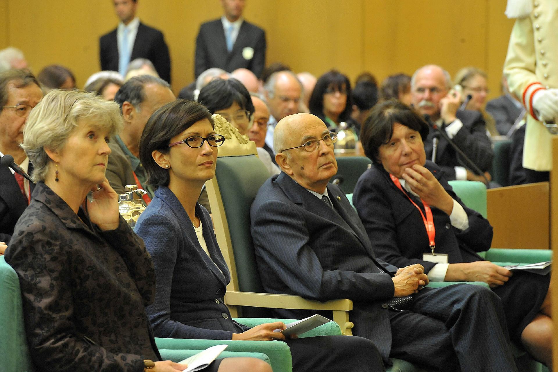 Il Presidente Giorgio Napolitano all'apertura dell'Assemblea Generale del Consiglio Internazionale della Scienza, al Palazzo della FAO. Nella foto da sinistra Ann Tutwiler, Mariastella Gelmini, e Chaterine Brechignac