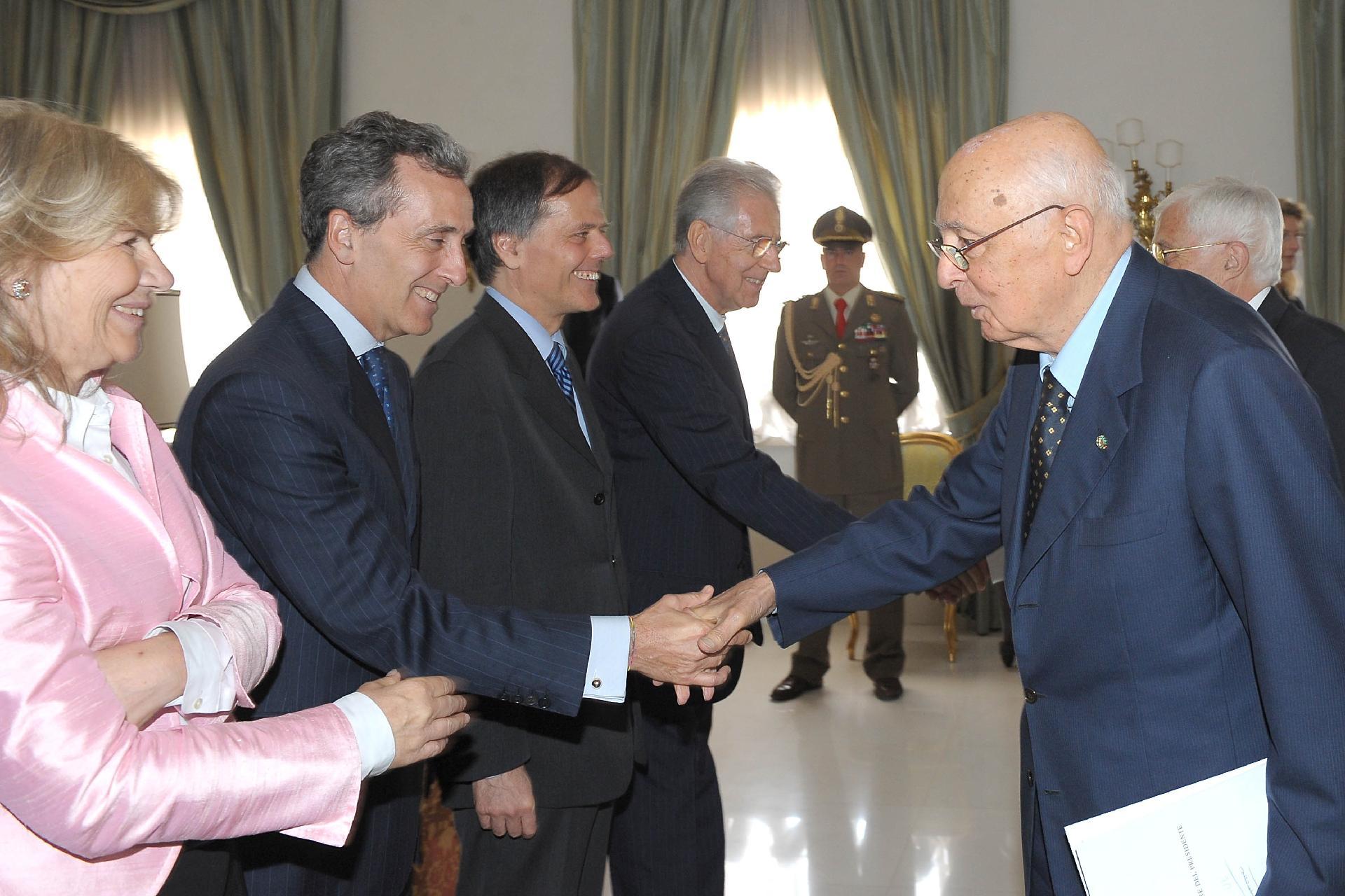 Il Presidente Giorgio Napolitano con i partecipanti all'incontro in vista del Consiglio Europeo