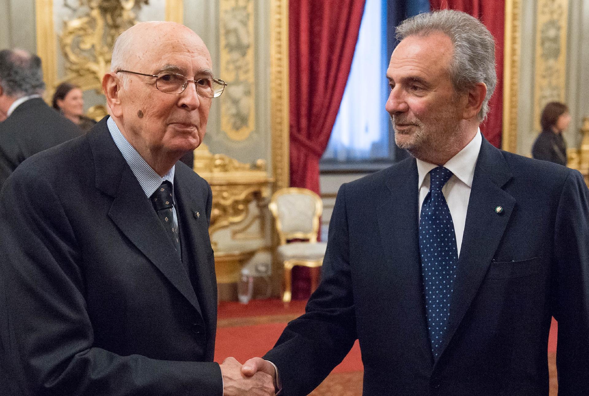 Il Presidente Giorgio Napolitano con il nuovo Giudice della Corte costituzionale Giancarlo Coraggio