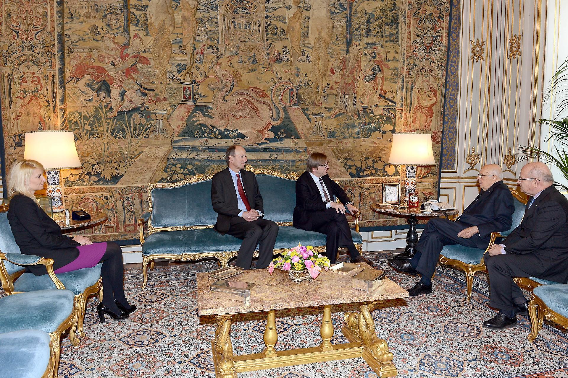 Il Presidente Giorgio Napolitano con Guy Verhofstadt, Presidente del Gruppo "Alleanza dei Democratici e dei Liberali per l'Europa" al Parlamento Europeo, durante i colloqui