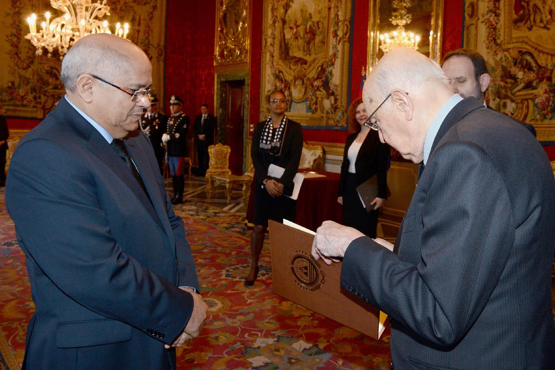 Il Presidente Giorgio Napolitano con il Signor Manuel Amante da Rosa, nuovo Ambasciatore della Repubblica del Capo Verde in occasione della presentazione delle Lettere Credenziali