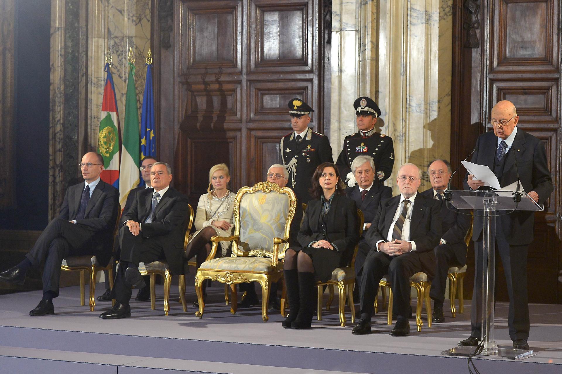 Il Presidente Giorgio Napolitano durante il suo intervento in occasione della cerimonia per lo scambio degli auguri con i rappresentanti delle istituzioni, delle forze politiche e della società civile