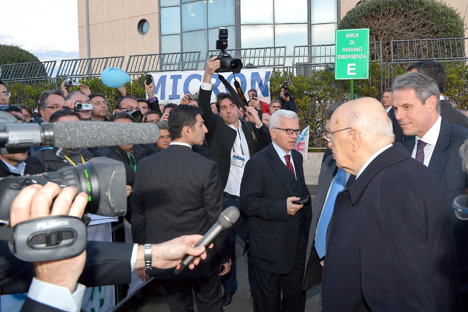 Il Presidente Giorgio Napolitano nel corso dell'incontro con i lavoratori della Micron
