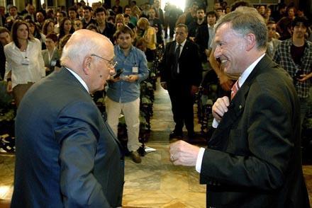 I Presidenti della Repubblica Italiana Giorgio Napolitano e della Repubblica Federale di Germania, Horst Koehler, al termine dell'incontro con gli studenti dell'Ateneo senese
