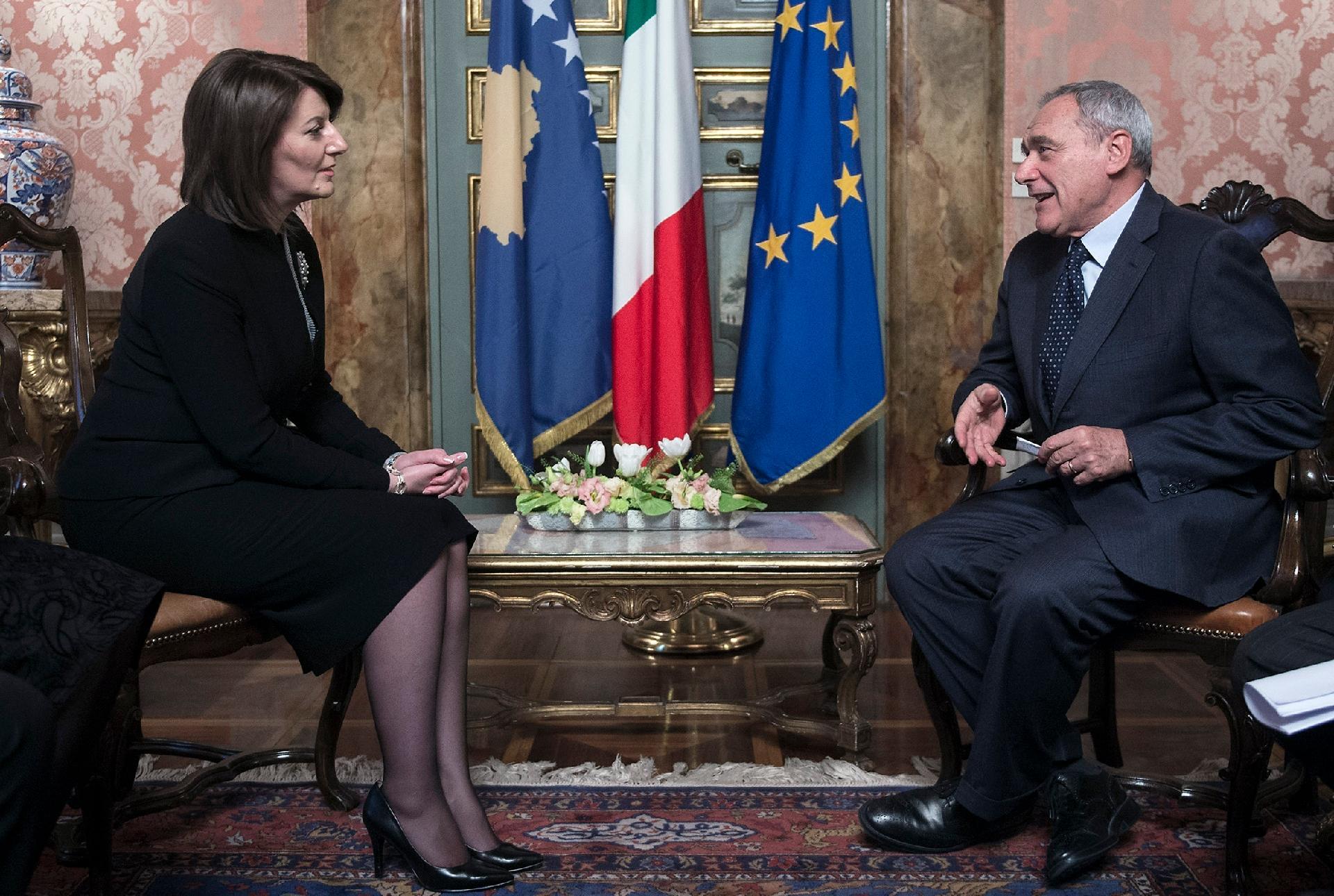 Il Presidente del Senato nell?esercizio delle funzioni del Presidente della Repubblica, Pietro Grasso, nel corso dei colloqui a Palazzo Giustiniani con la Presidente della Repubblica del Kosovo, Atifete Jahjaga