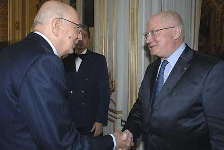 Il Presidente Giorgio Napolitano accoglie nel suo studio al Quirinale Jean-Paul Costa, Presidente della Corte Europea dei Diritti dell'Uomo