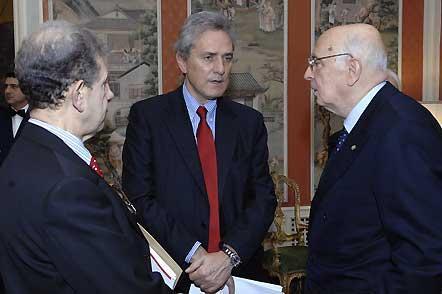 Il Presidente Giorgio Napolitano con il Vice Presidente del Consiglio e Ministro per i Beni e le Attività Culturali Francesco Rutelli e il Presidente del Consiglio Nazionale dei Beni Culturali Prof. Salvatore Settis, in occasione dell'incontro al Quirinale