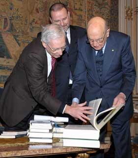Il Presidente Giorgio Napolitano con Valerio Onida e Alberto Melloni in occasione dell'incontro con i componenti la Fondazione per le Scienze Religiose Giovanni XXIII