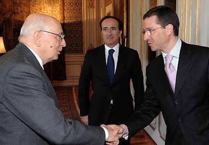 Il Presidente Giorgio Napolitano con Prof. Daniele Marini e (al centro nella foto) il Prof. Andrea Tomat, ripesttivamente Direttore Scientifico e Presidente della Fondazione Nord Est.