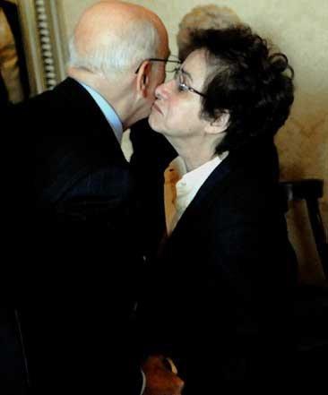 Il Presidente Giorgio Napolitano accolto a Palazzo della Consulta dal Presidente della Corte costituzionale Franco Bile per rendere visita visita alla camera ardente del Prof. Leopoldo Elia