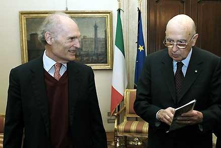 Il Presidente Giorgio Napolitano con Roberto Einaudi, Presidente della Fondazione Luigi Einaudi in occasione del Convegno a Montecitorio