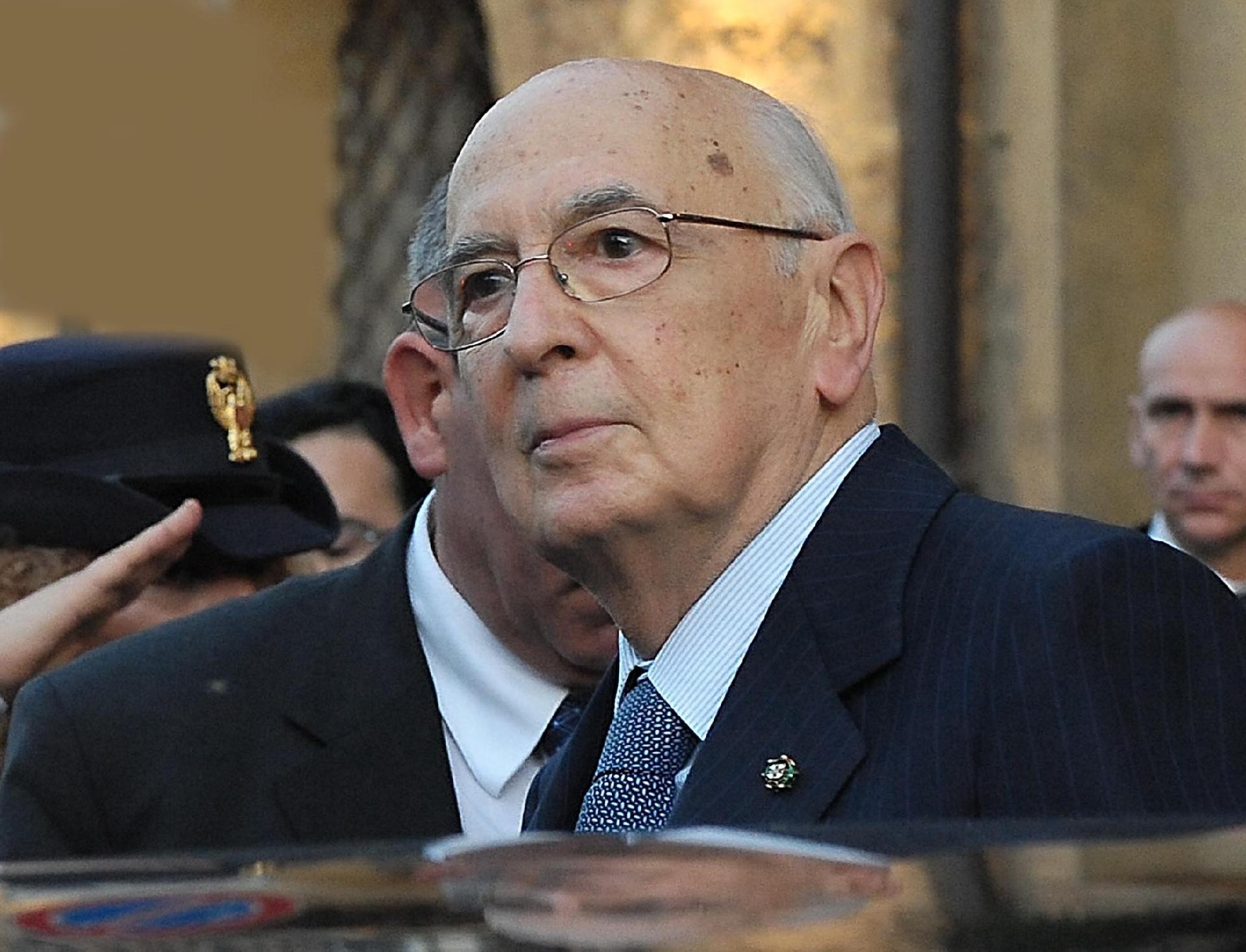 Il Presidente Giorgio Napolitano al suo arrivo a Palazzo d'Orleans