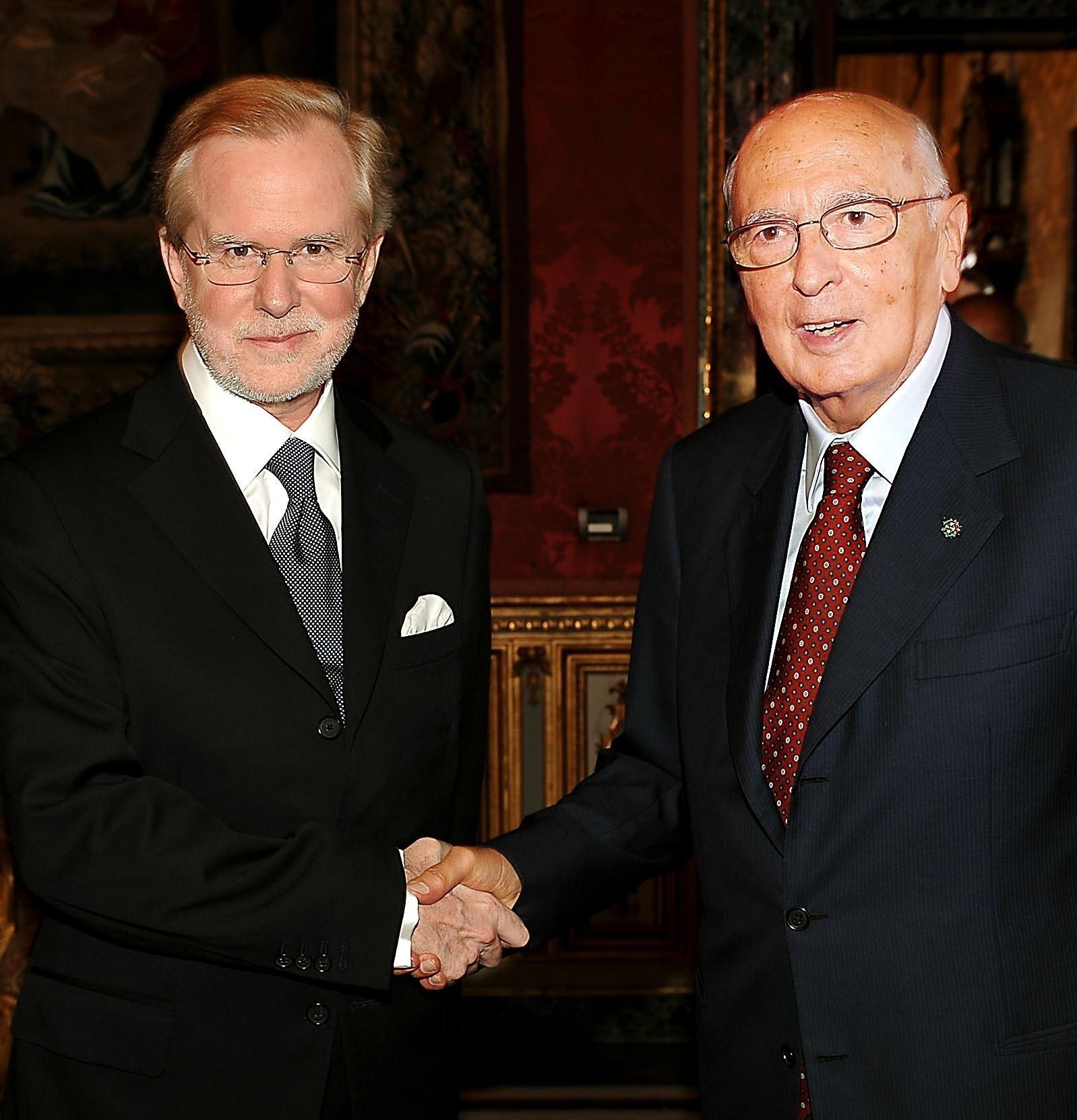 Il Presidente Giorgio Napolitano con S.E. James Fox, nuovo Ambasciatore del Canada,in occasione della presentazione delle Lettere Credenziali