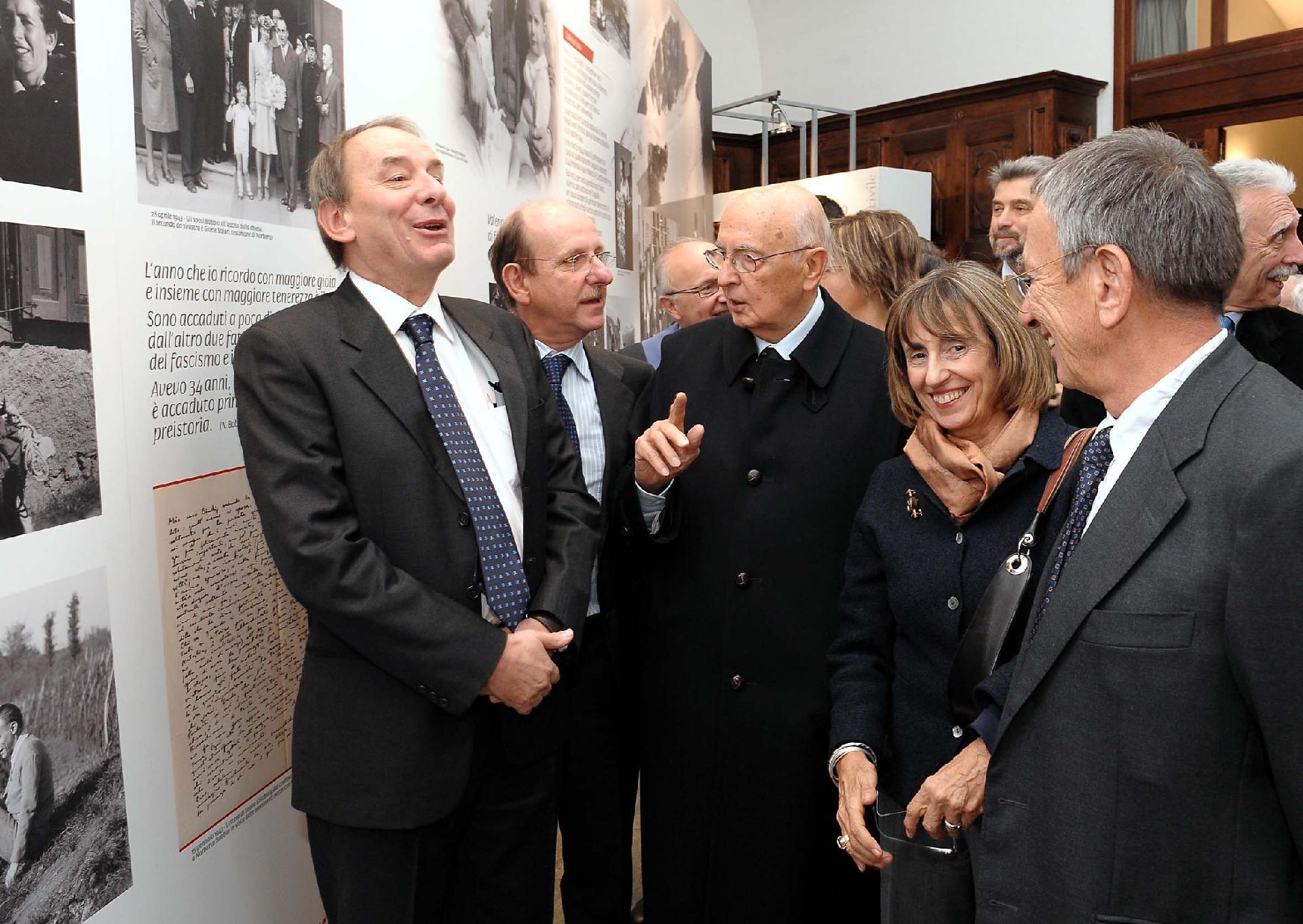 Il Presidente Giorgio Napolitano con i figli di Norberto Bobbio, Marco,  Andrea e Luigi ed i