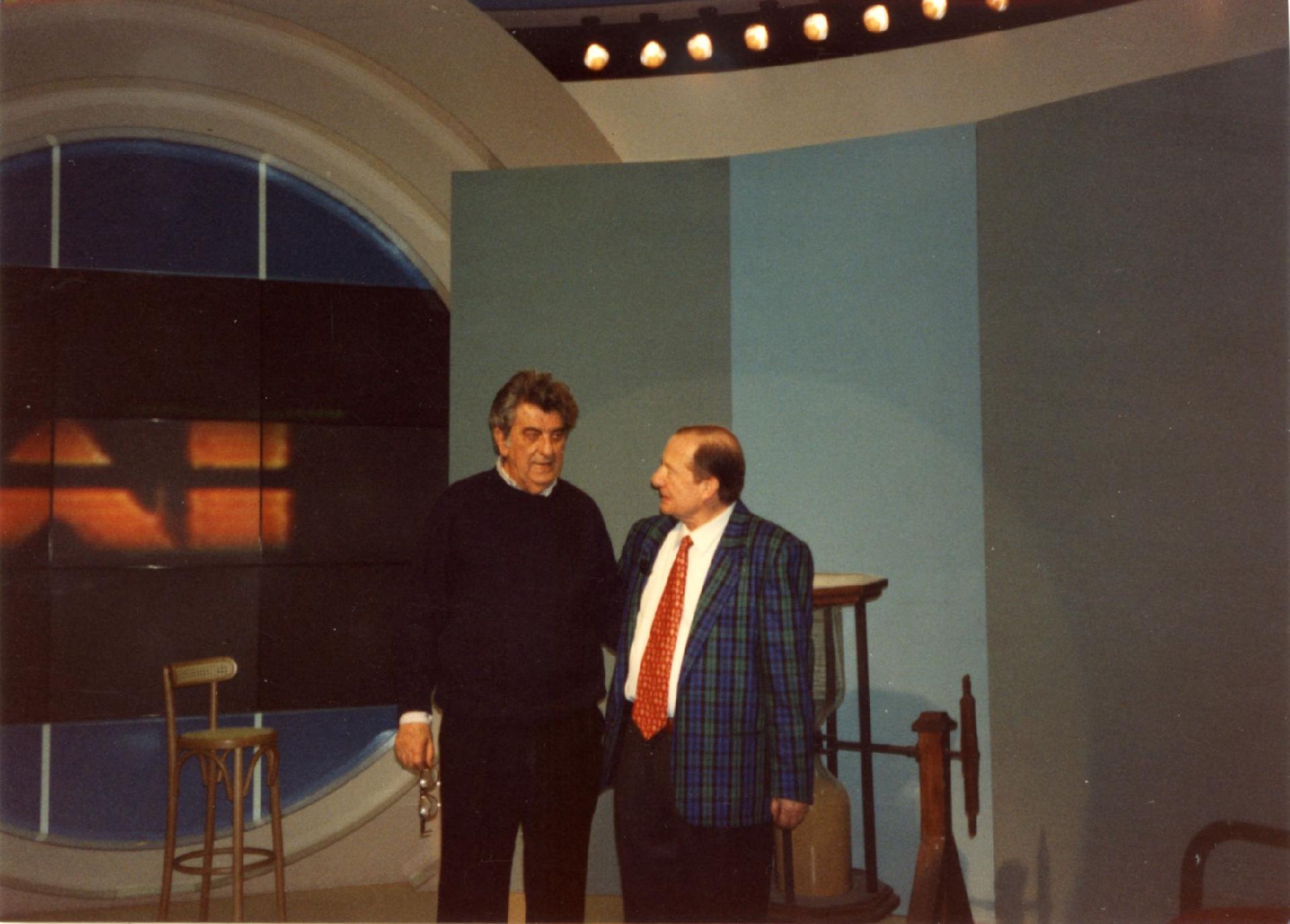 Gianni Bisiach con Nanni Loy a Cortina d&apos;Ampezzo nel 1994 per la puntata della trasmissione Alfabeto Televisivo &quot;Nanni Loy&quot; trasmessa il 15 marzo 1994