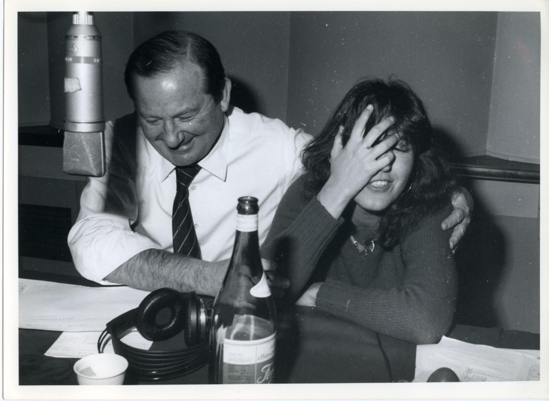 Gianni Bisiach con Cintia Paladini a &quot;Radio anch&apos;io&quot; nello studio 8 di via Asiago n. 10 a Roma il 1 gennaio 1980