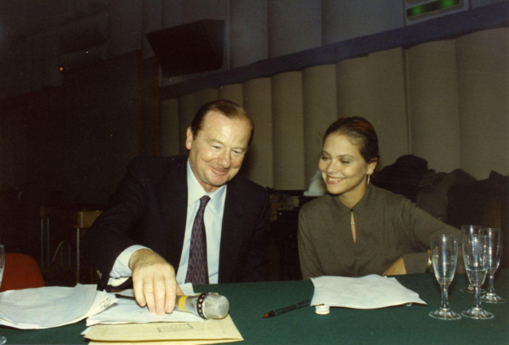 Gianni Bisiach con Ornella Muti a &quot;Radio anch&apos;io&quot; nello studio 8 di via Asiago n. 10 a Roma nel 1984