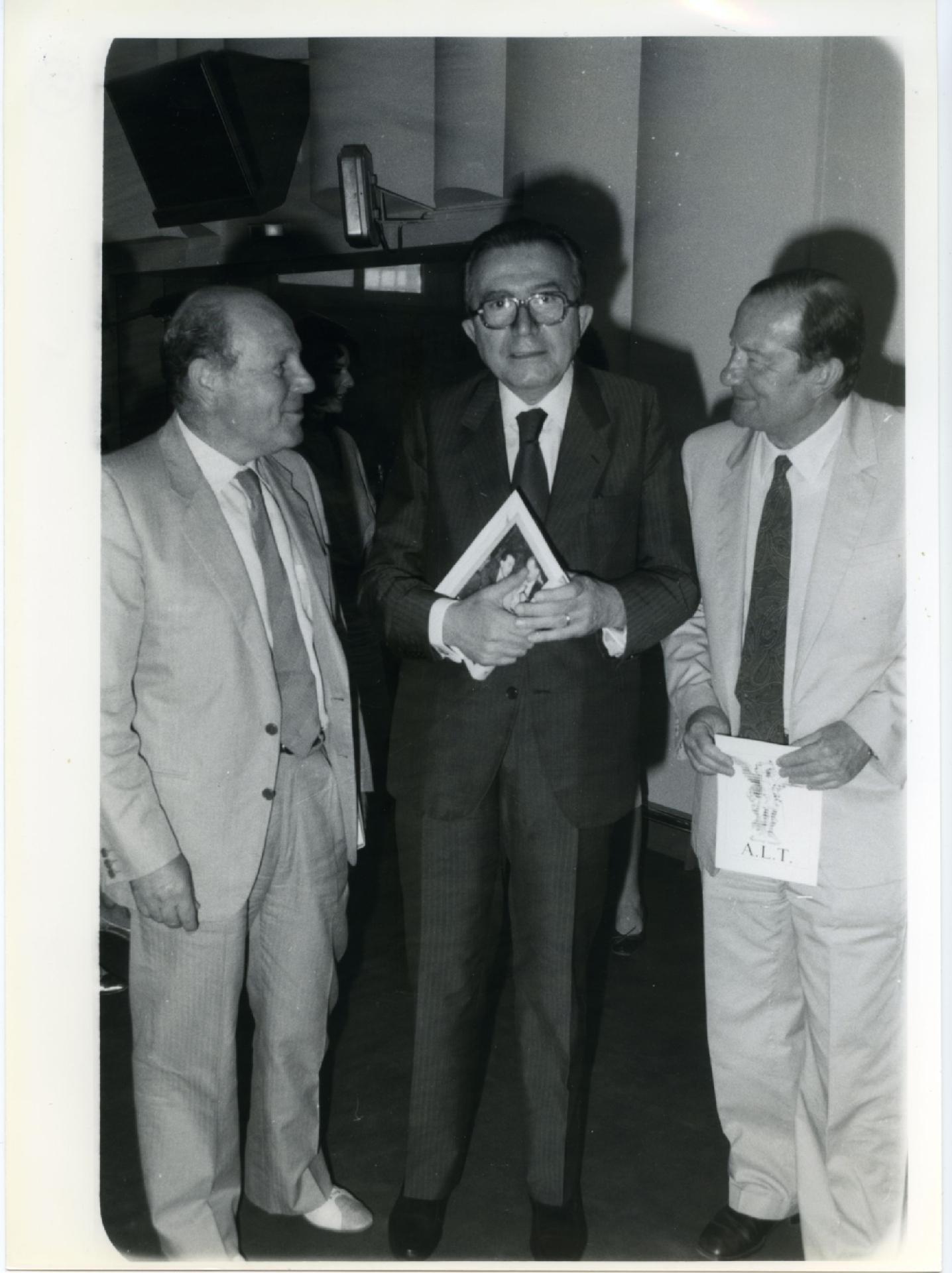 Gianni Bisiach con Olindo Fameli e Giulio Andreotti a &quot;Radio anch&apos;io&quot; nello studio 8 di via Asiago n. 10 a Roma negli anni &apos;80