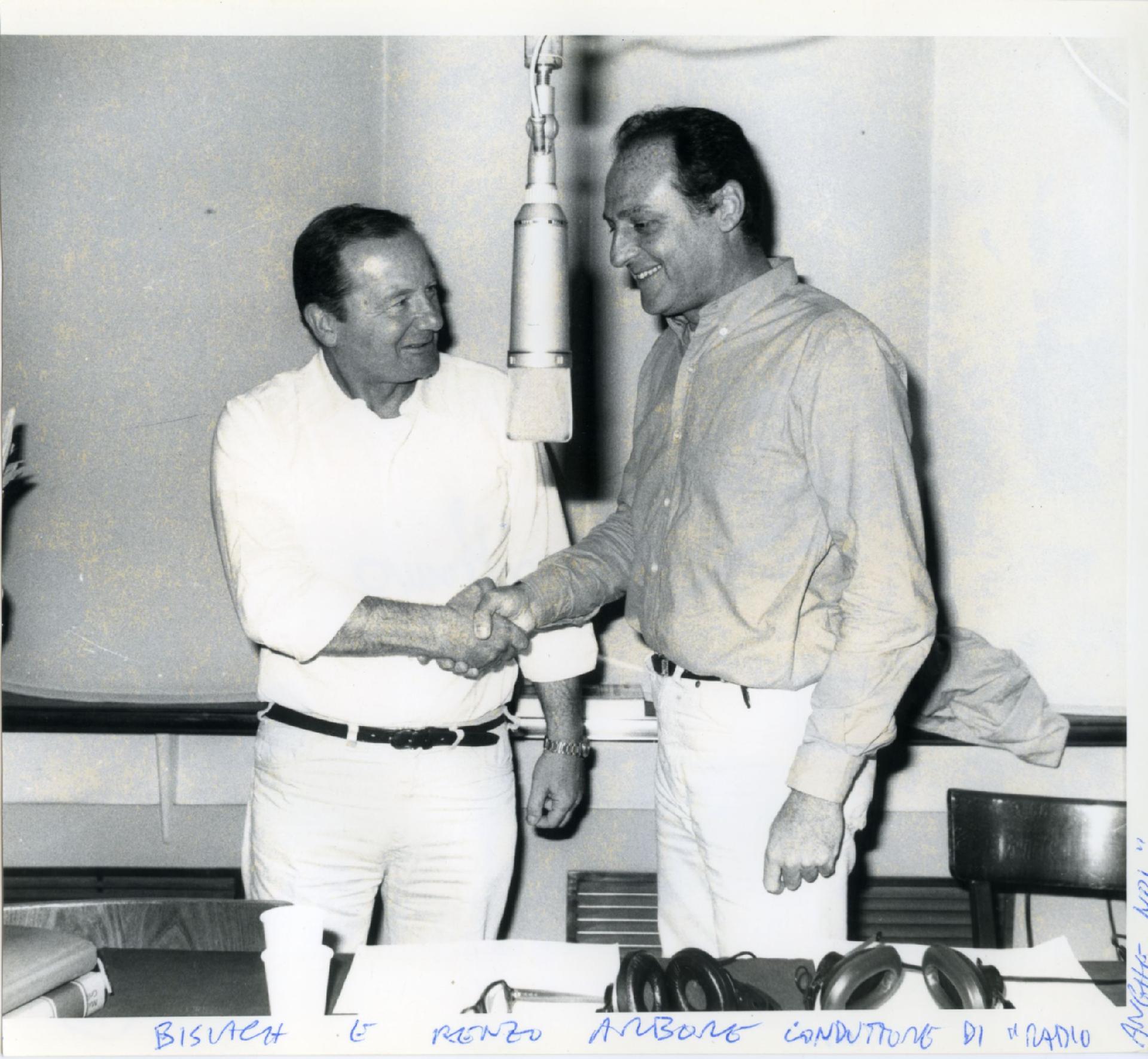 Gianni Bisiach con Renzo Arbore a &quot;Radio anch&apos;io&quot; nello studio 8 di via Asiago n. 10 a Roma nel 1981