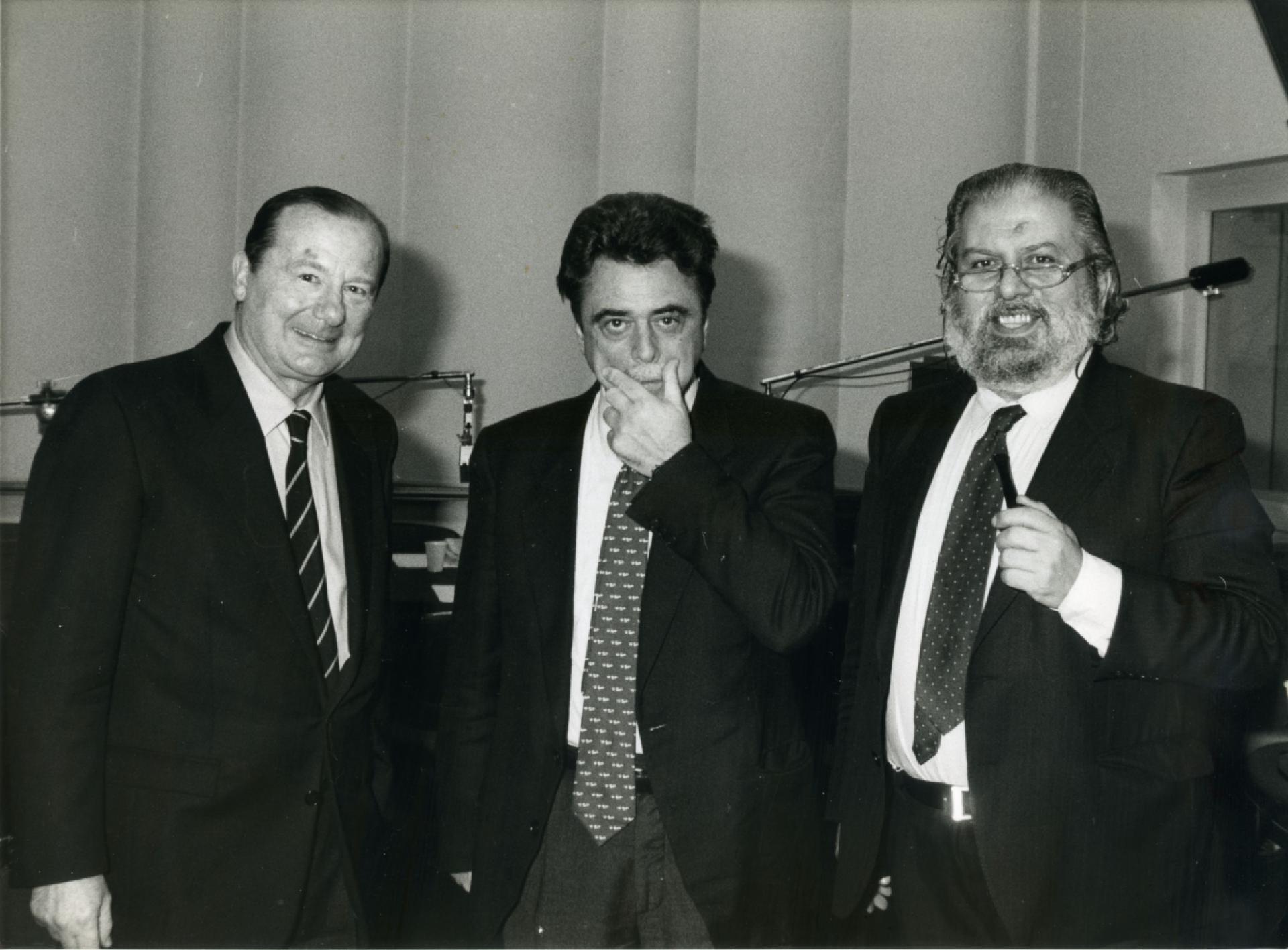Gianni Bisiach con Achille Occhetto, ultimo segretario del Partito comunista italiano e Ennio Ceccarini a &quot;Radio anch&apos;io&quot; nello studio 8 di via Asiago n. 10 a Roma nel 1991