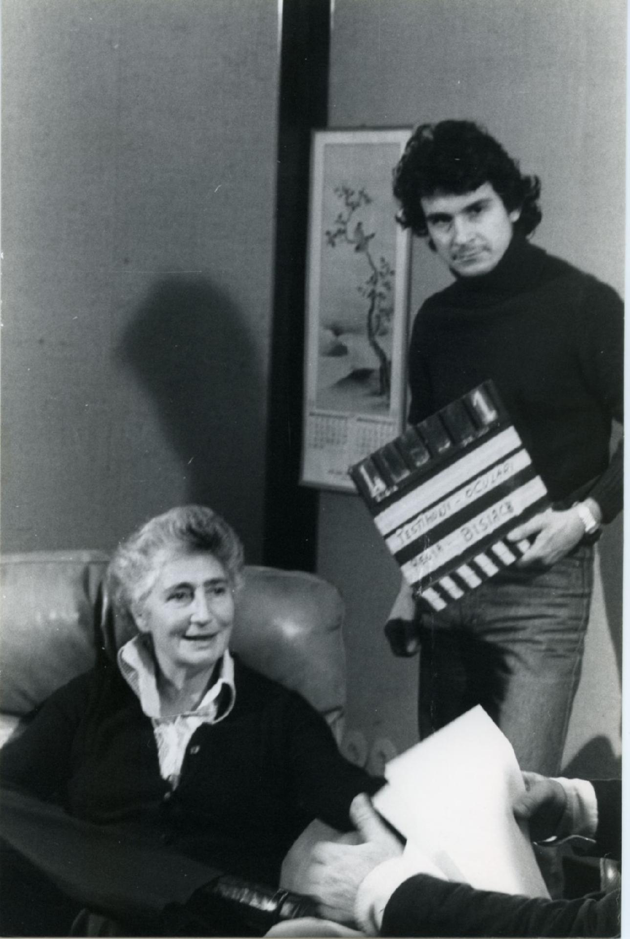 Susanna Agnelli a Roma nel 1977 durante l&apos;intervista a Gianni Bisiach per la trasmissione &quot;Testimoni oculari&quot;