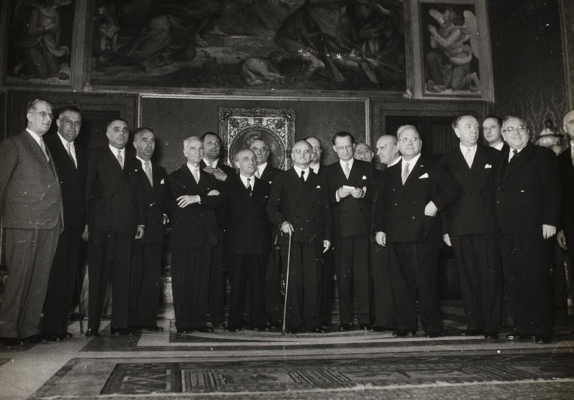 VIII Governo De Gasperi, 16 luglio 1953