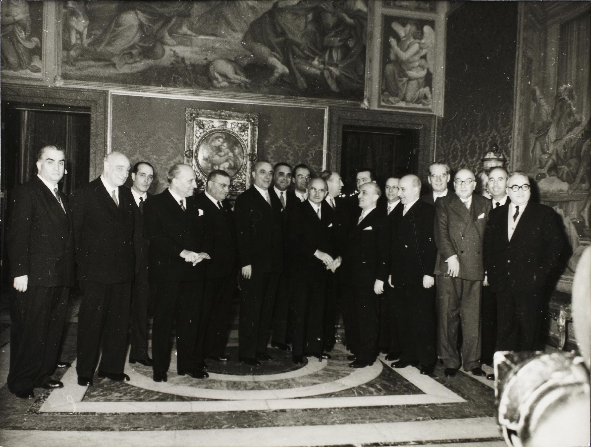 I Governo Fanfani, 19 gennaio 1954