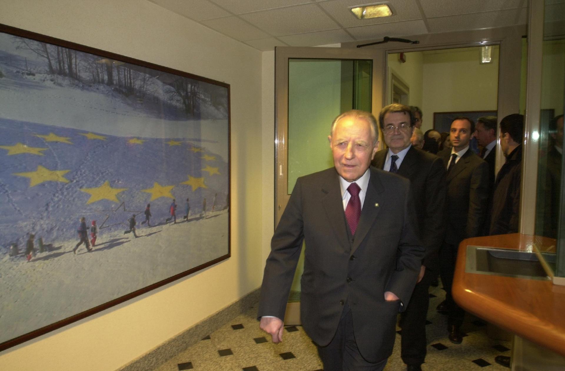 Ciampi Prodi inaugurazione nuova sede italiana Commissione Europea 21 febbraio 2001
