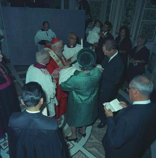 Cerimonia del Battesimo del piccolo Pietro Santacatterina, nipote del Presidente della Repubblica Saragat, officiato dal cardinale Eugenio Tisserant, Decano del Sacro Collegio