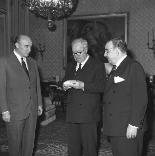 Alessandro Cutolo, con Luigi Pizzorni, Presidente della Numismatica italiana