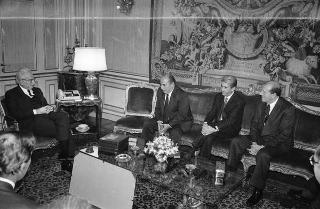 Incontro del Presidente della Repubblica Francesco Cossiga con Carmine Cianfarani, presidente dell'ANICA, con gli esponenti delle Unioni aderenti all'Associazione
