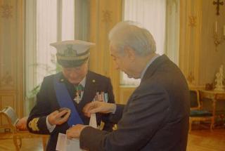 Il Presidente della Repubblica Francesco Cossiga riceve la visita di congedo dell'Ammiraglio Fulvio Martini, direttore del SISMI